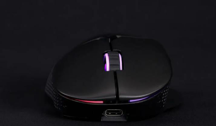 Wireless Gaming With The XPG ALPHA Mouse